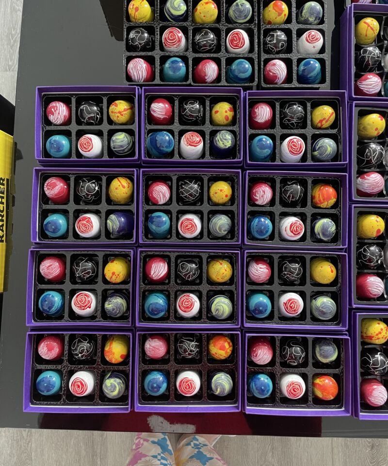 MIX OF 6 Bon Bon’s